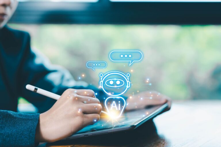 Representación gráfica de la implementación de chatbots en empresas para mejorar el servicio al cliente.