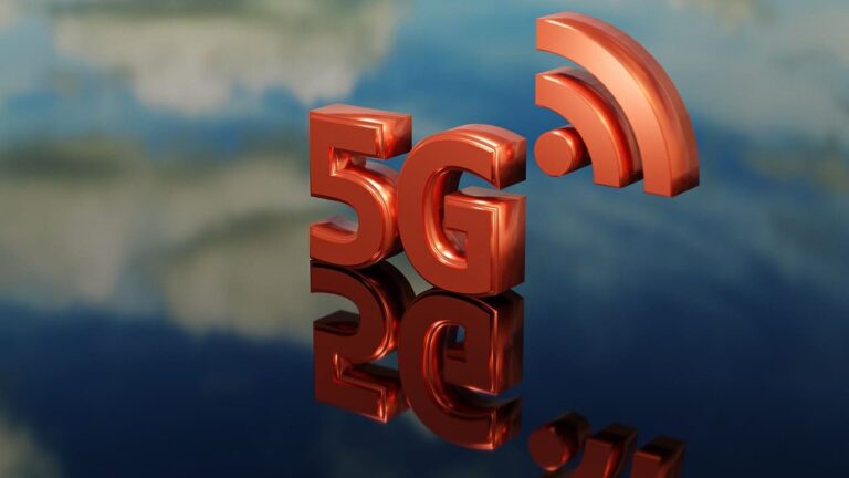 Representación visual del impacto del 5G en la modernización y conectividad en Costa Rica.