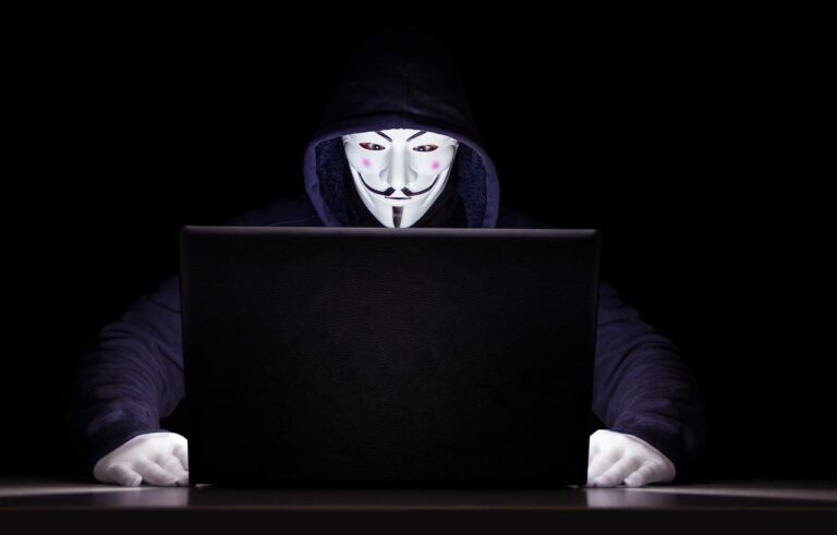Hackeo de cuentas y delitos en línea en Costa Rica
