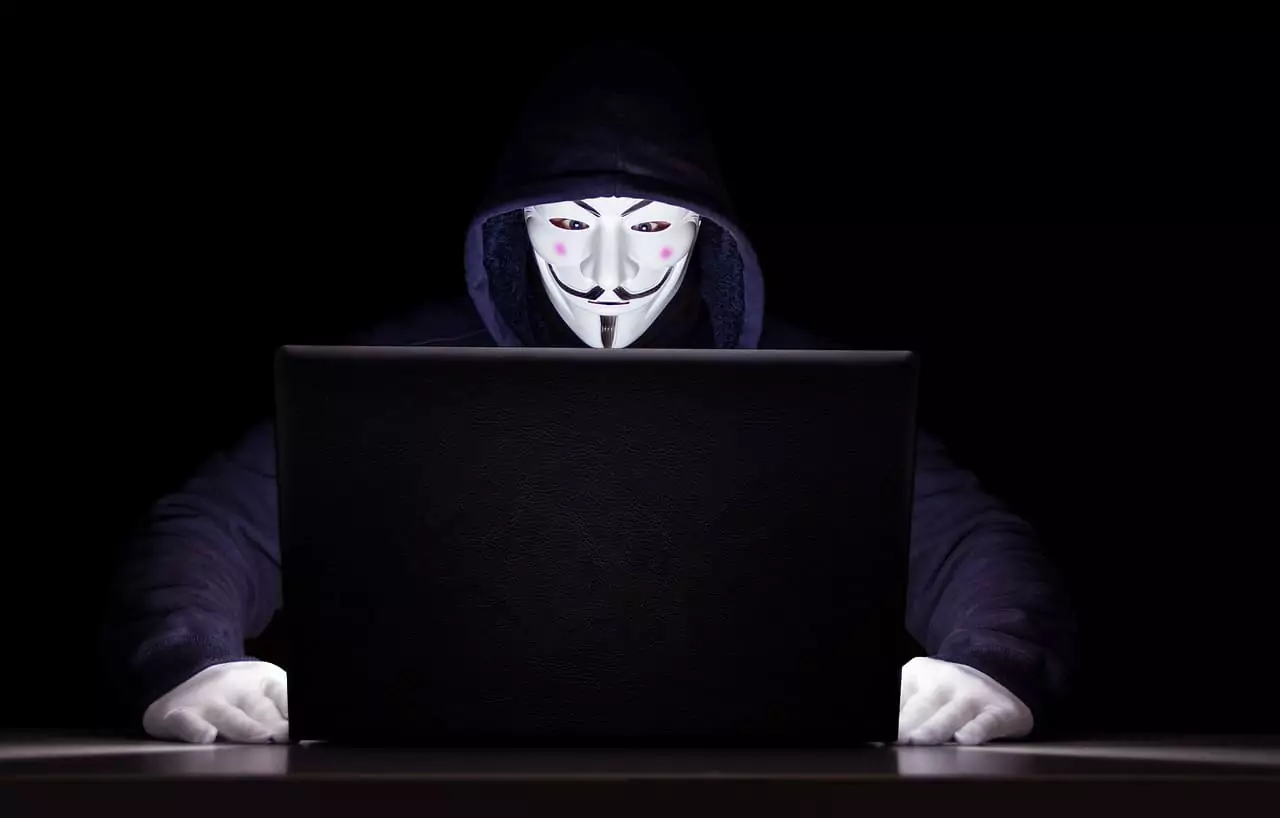 Hackeo de cuentas y delitos en línea en Costa Rica