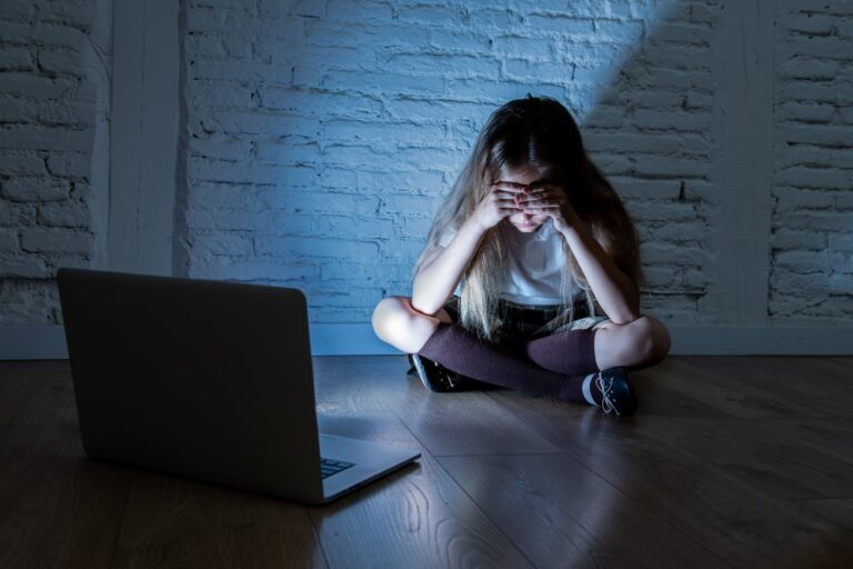 Estrategias para frenar el ciberbullying