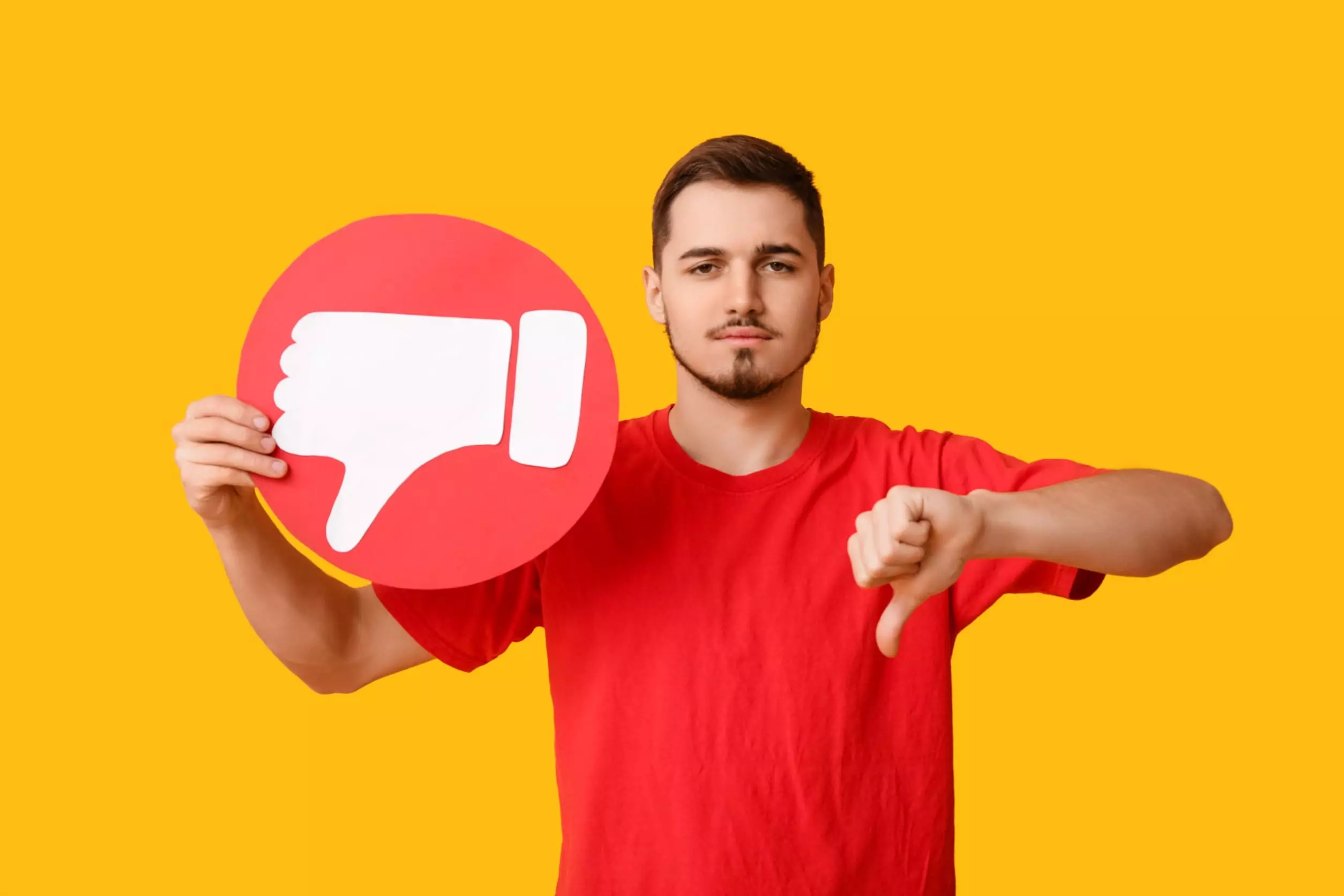 Cómo identificar y mitigar influencers negativos para proteger tu marca