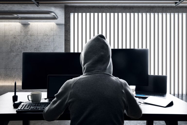 Cómo protegerte del cibercrimen y mantenerte seguro en la era digital